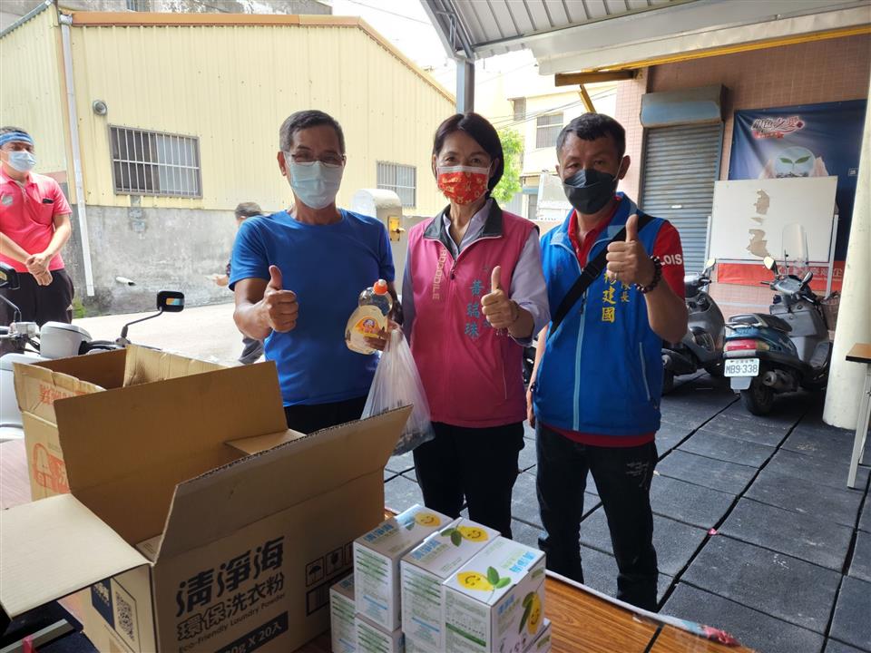 04月份鎮政活動剪影1110426清潔隊資源回收宣導(忠覺社區)